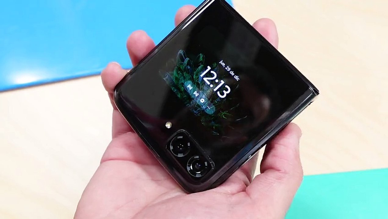 Así es el móvil plegable de Motorola: Motorola RAZR 2022