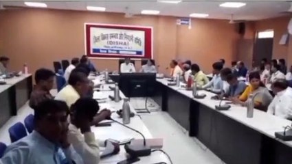 अलीराजपुर : सांसद ने ली अधिकारियों की बैठक,कोरोना को लेकर सतर्क रहने के दिये निर्देश