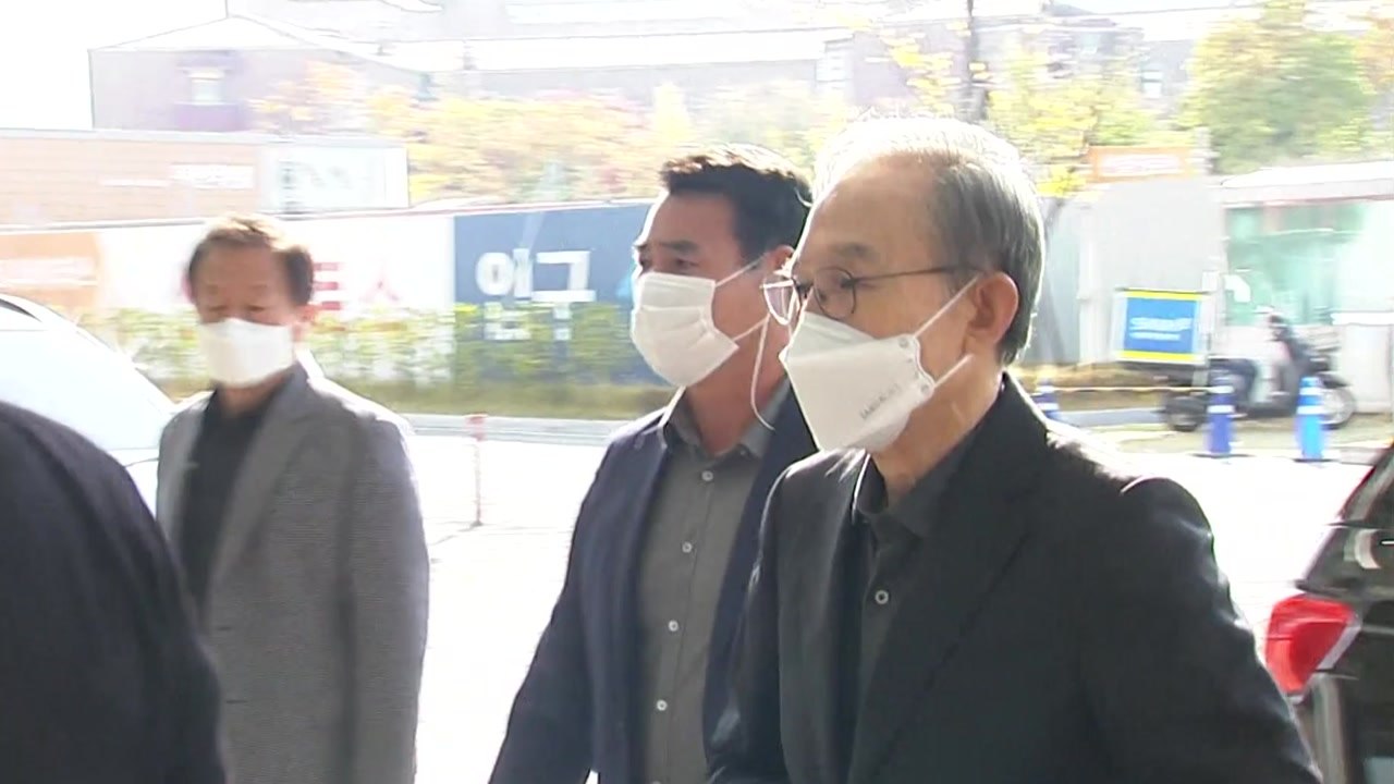 이명박 전 대통령 내일 퇴원...대국민 메시지 주목 / YTN