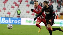 Son Dakika: Aslan liderliği bırakmadı! Galatasaray, Sivasspor'u deplasmanda 2-1'lik skorla mağlup etti