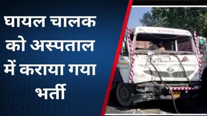 जालौन: दो ट्रकों की हुई भिड़ंत,ट्रक बन गए कचूमर