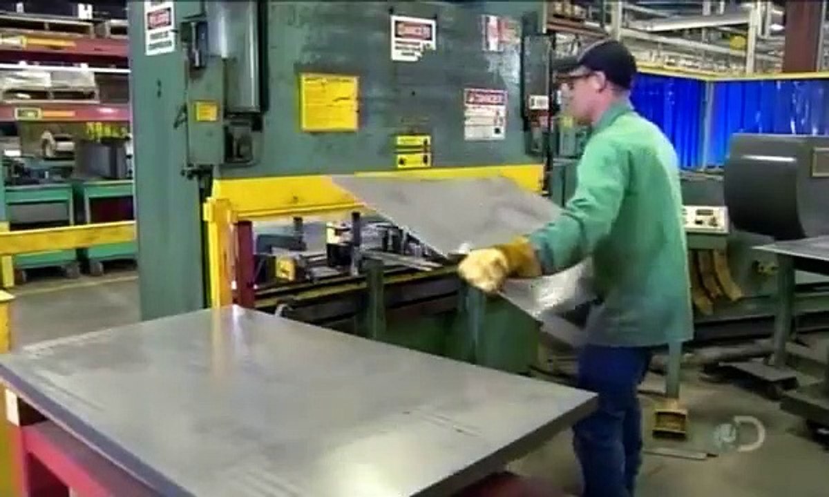 How It's Made - Se18 - Ep08 HD Watch