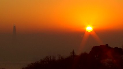 서울 새해 첫해 떠올라...큰 추위 없지만 미세 '나쁨' / YTN