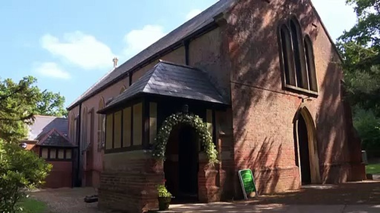 Escape to the Country - Se20 - Ep02 - Hampshire $$ New Forest HD Watch