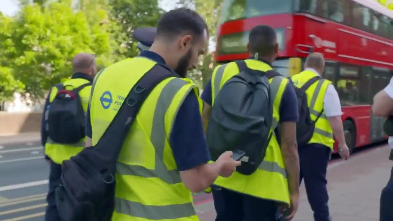 Fare Dodgers - At War with the Law - Se1 - Ep03 HD Watch