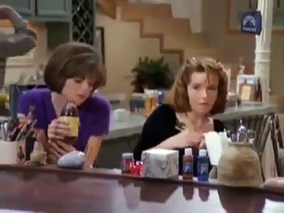 Caroline in the City - Se1 - Ep13 HD Watch