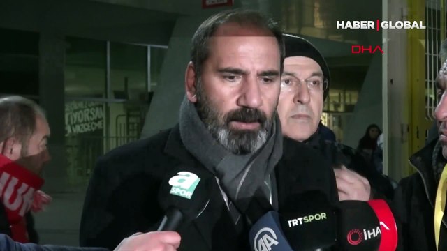 Mecnun Otyakmaz'dan hakem tepkisi: EYT'ler bile geldi artık lütfen emekli olsunlar!