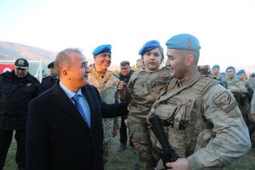 Suriye'deki altı aylık görevlerini tamamlayan "Boralar" yurda döndü