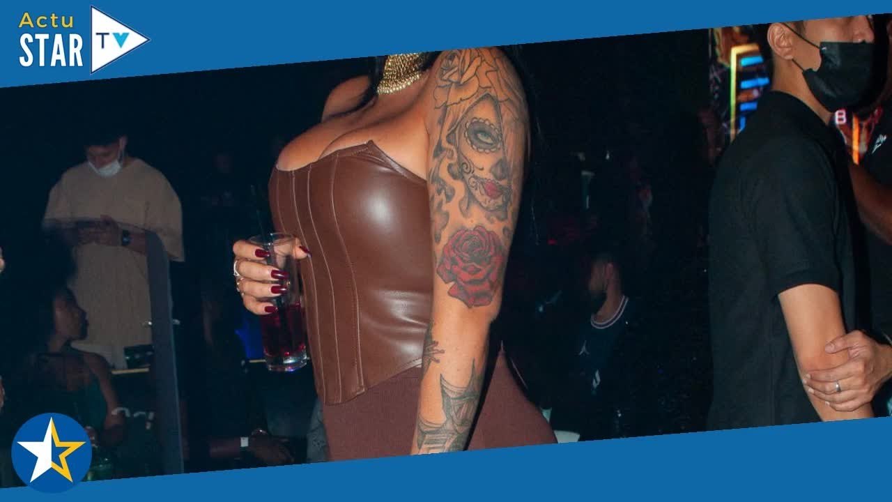 "J'ai bien perdu" : Sarah Fraisou dévoile son ventre plat, photos de son incroyable perte de poids
