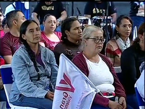 Min. Hábitat y Vivienda, Villarroel reconoce el esfuerzo del pueblo por construir sus viviendas