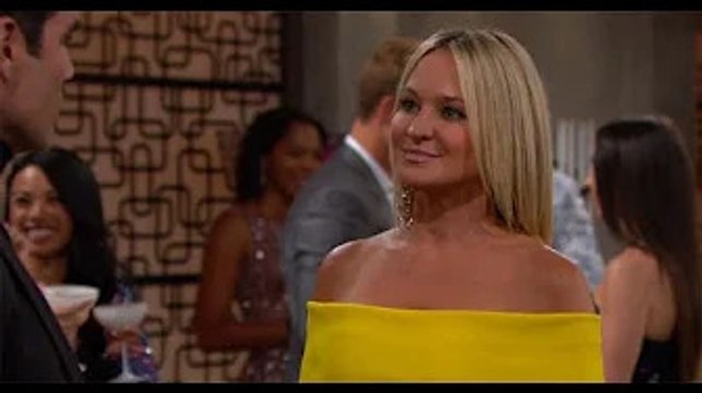 Les feux de l’amour (spoiler) : pourquoi Sharon Case a provoqué la colère des téléspectateurs de T