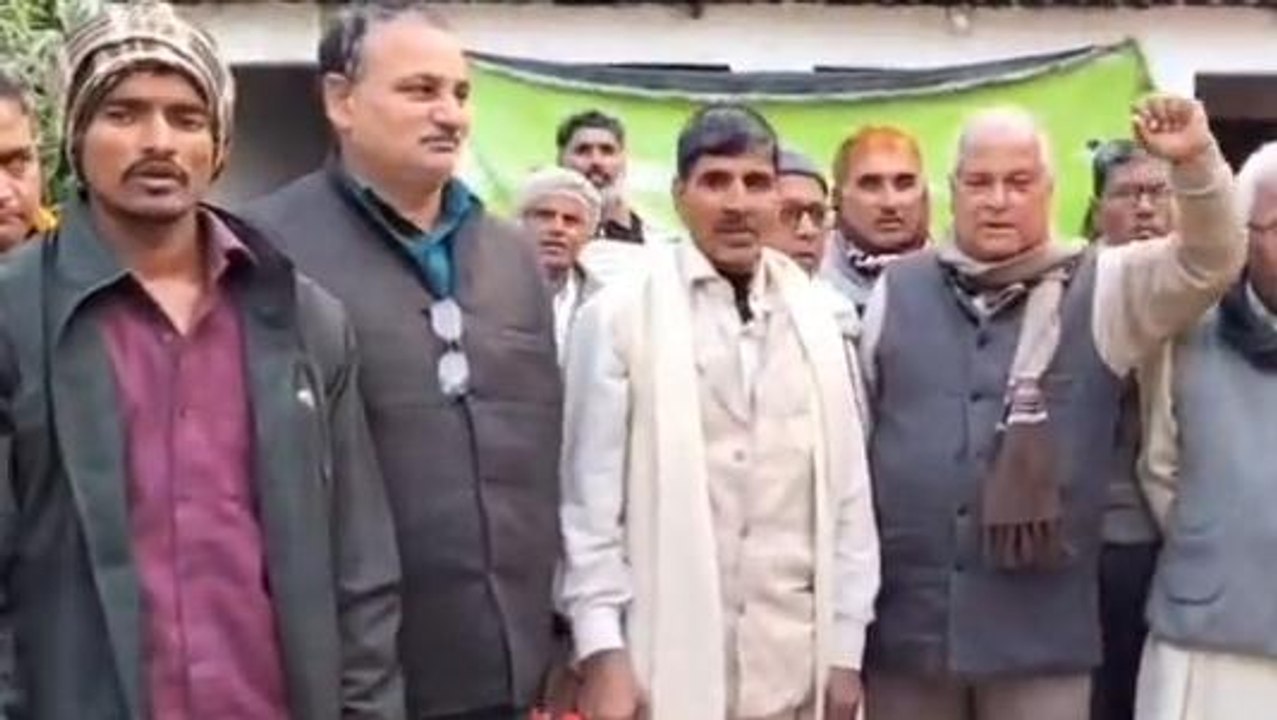 गाजीपुर: ग्रीन फील्ड एक्सप्रेस वे को लेकर किसान हुए लामबंद