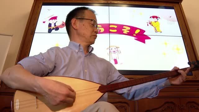 30 Aralık Japon diplomat hayranı olduğu Aşık Veysel'in türkülerini söylüyor