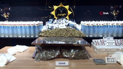 Silikon tüpün içine uyuşturucu gizlemişler