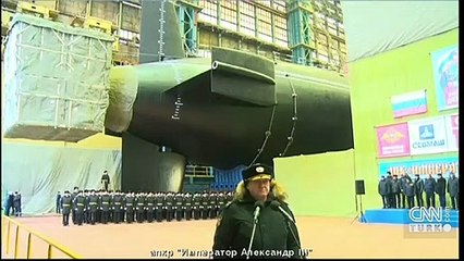 Putin'den savaş gemili gövde gösterisi