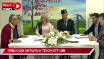 Antalya’da Büyükşehir Belediyesinin son nikahında İskoçyalı çift yöresel kıyafetleri ile evet dedi
