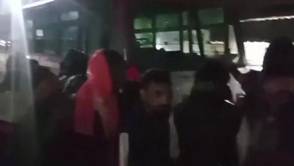 सुलतानपुर: दुर्घटना कर भाग रहे रोडवेज चालक को ग्रामीणों ने पकड़ कर किया पुलिस के हवाले