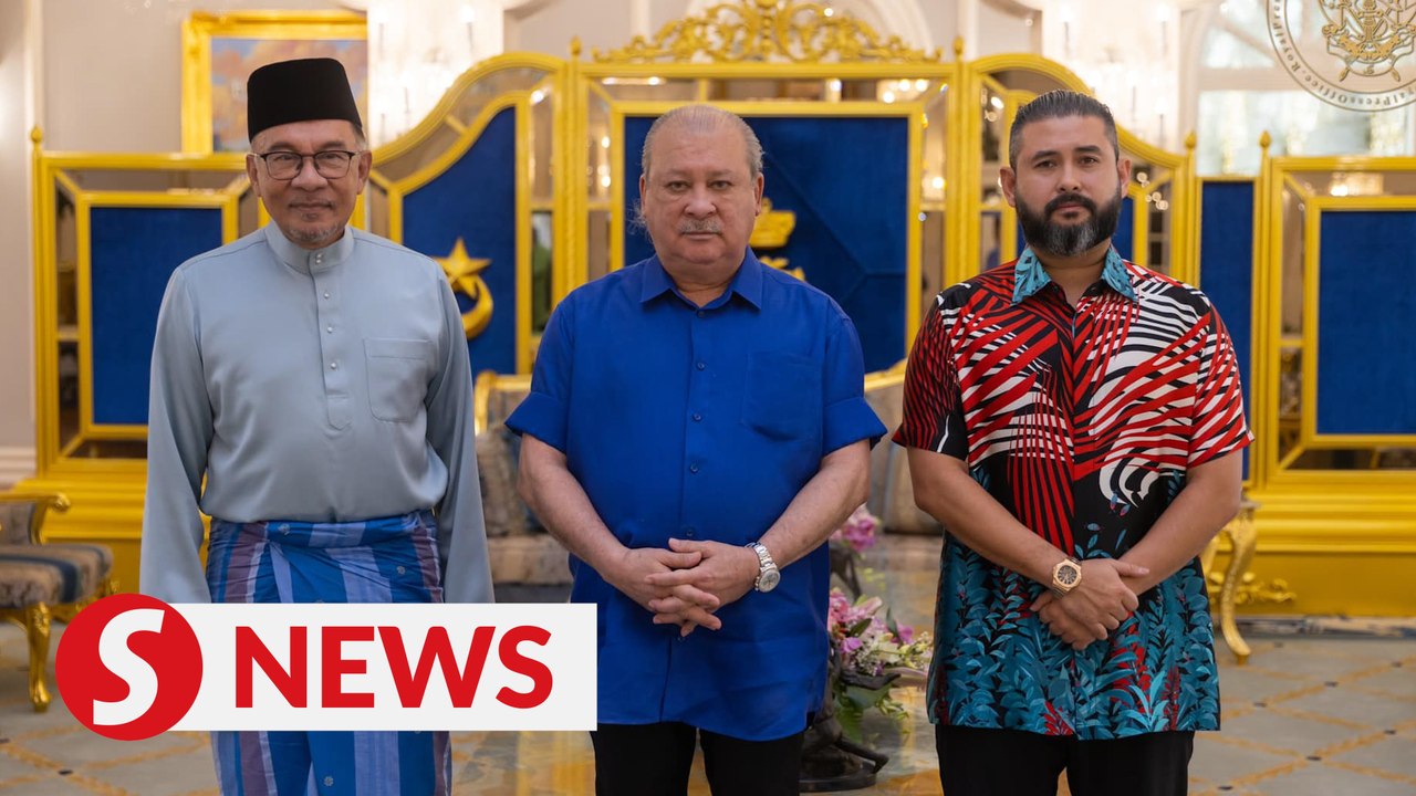 Johor Ruler grants audience to PM