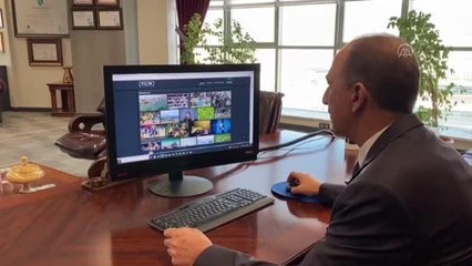 KAEÜ Rektörü Karakaya, AA'nın "Yılın Fotoğrafları" oylamasına katıldı