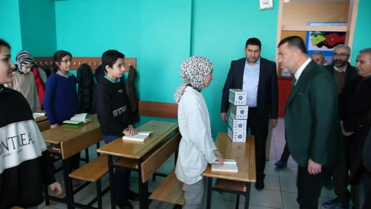 Veli Ağbaba: "Türkiye'de Temel Problem Bir Yönetim Krizi ve Tek Adamlık Sistemidir"