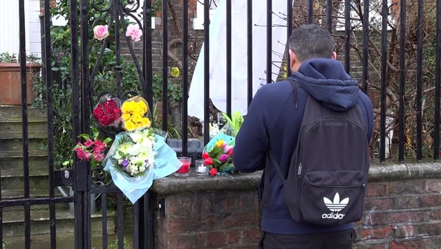 Bereaved fans leave flowers outside late Vivienne Westwood’s home