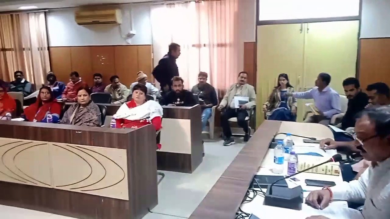 Vedio Story :  गांधी स्टेडियम व मानस भवन का होग...