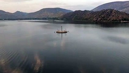 अलवर के सिलीसेढ़ पर ऐसे बंदर पीते है कोल्डड्रिंक, देखे वीडियो