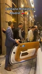 Rolls Royce que Georgina ofereceu a CR7 arrasa em Madrid. O jogador português jantou num restaurante na Castellana, em Madrid
