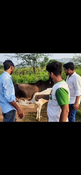 गरीब असहाय बच्चो की सेवा ठंड में