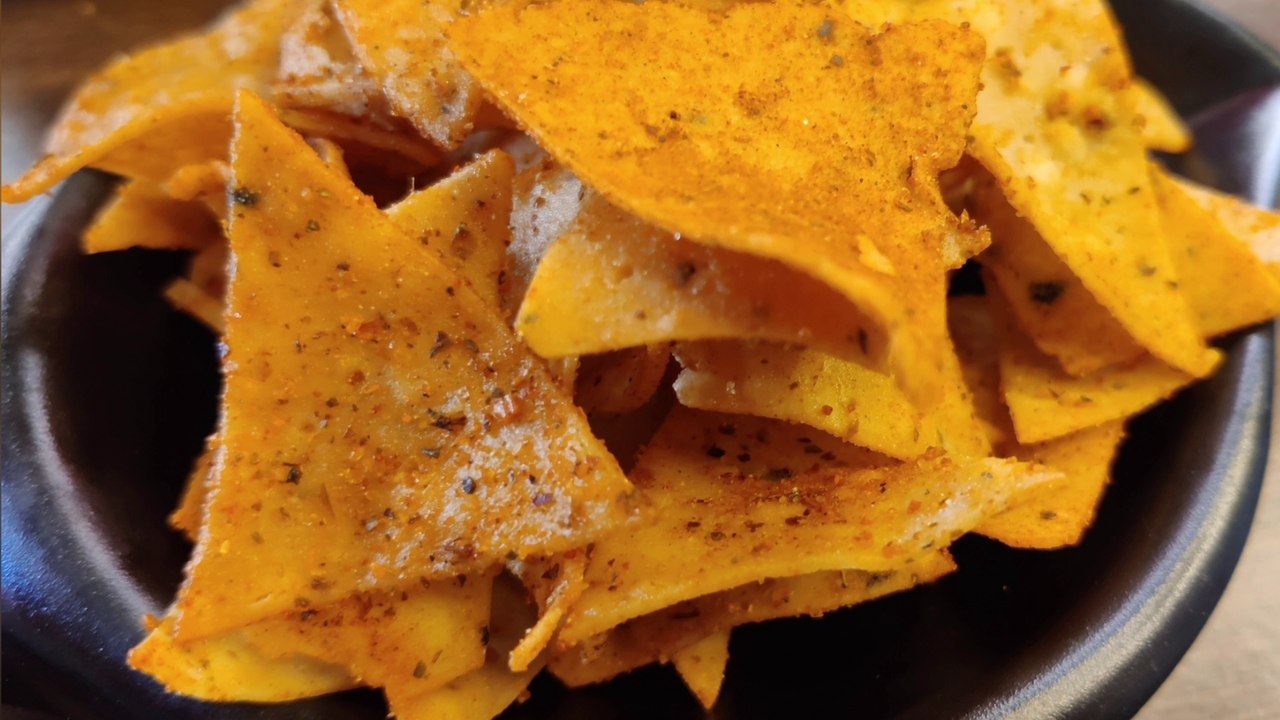 NACHOS / RICE FLOUR SNACK/ GLUTEN FREE NACHOS/ EASY NACHOS RECIPE USING RICE FLOUR/ EVENING SNACKS/ DIWALI SNACKS