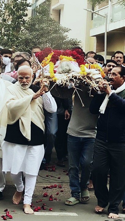 pm modi's mother heeraben modi passes away at 100