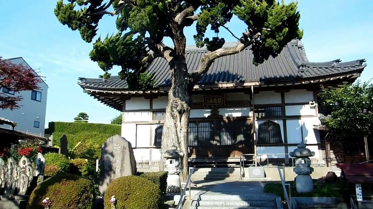 Short Temple Walk in Japan