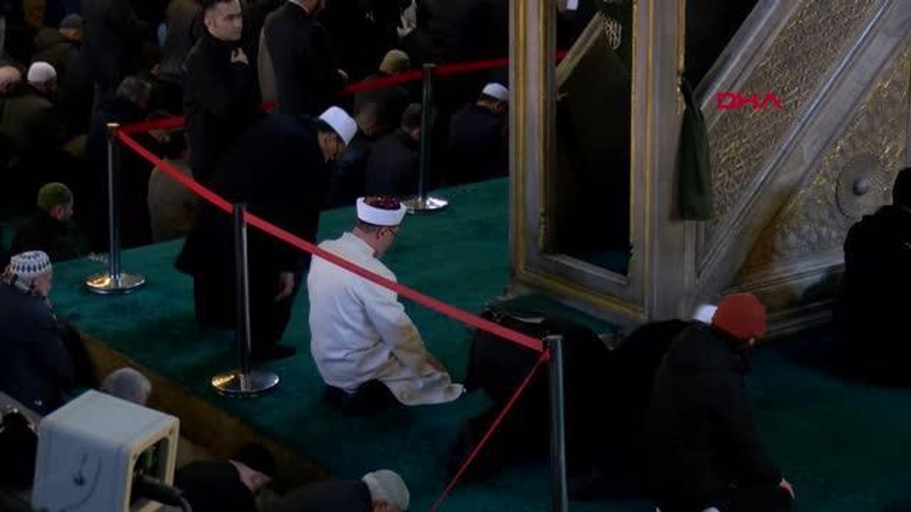DİYANET İŞLERİ BAŞKANI ERBAŞ AYASOFYA'DA CUMA NAMAZI KILDIRDI