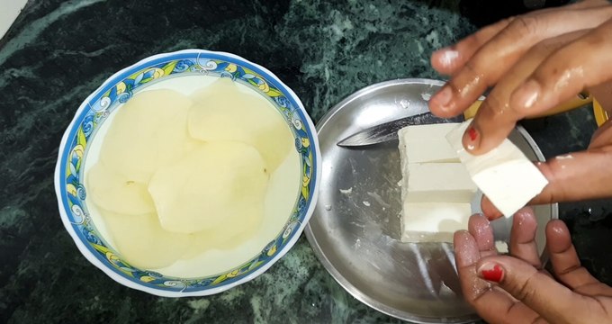 Paneer boat recipe | New paneer recipe starter or snacks recipe, easy paneer recipe | Meenus recipes