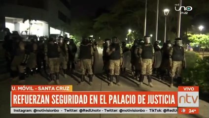 La Policía Militar refuerza la seguridad en el Palacio de Justicia en Santa Cruz