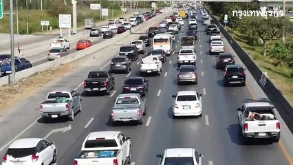 สภาพการจราจรวันสิ้นปี 2565 ปชช.ทยอยเดินทางกลับภูมิลำเนา รถเต็มทุกช่องทาง