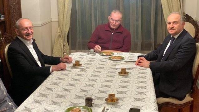 CHP Genel Başkanı Kılıçdaroğlu, Deniz Baykal'ı evinde ziyaret etti