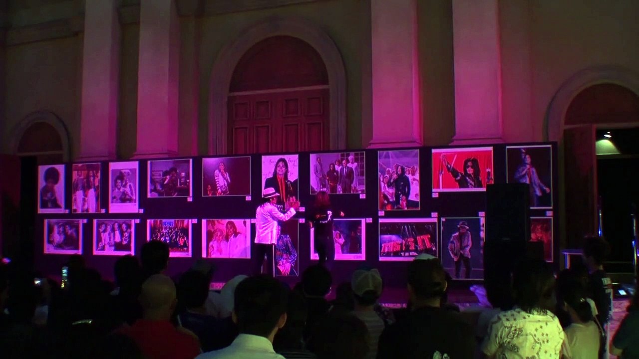 20090921 お台場VenusFort Michael Jackson mj-spirit [Bluetree]　02　Smooth Criminal