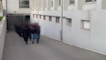 Adana merkezli dolandırıcılık operasyonunda yakalanan 7 zanlı tutuklandı