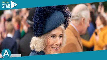 Camilla Parker Bowles : qui est cette personne qu’elle ne peut s’empêcher d’appeler tous les jours ?