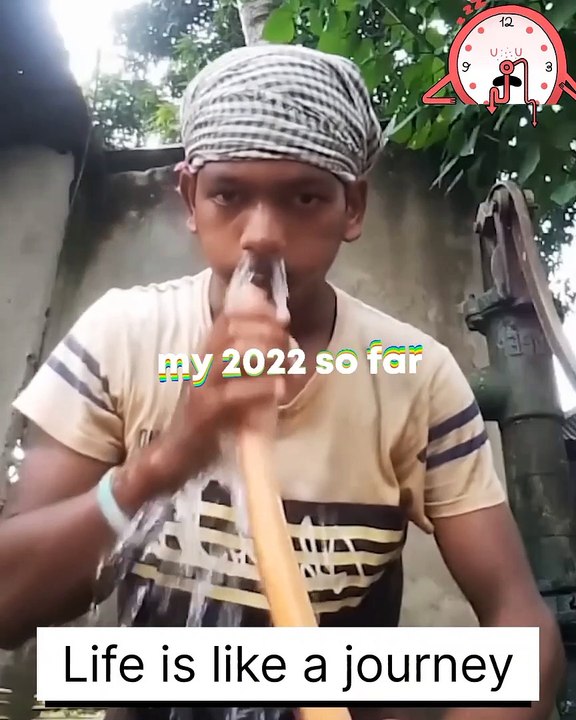 A Person who Drinks WATER Through His Nose.एक व्यक्ति जो अपनी नाक से पानी पीता है।