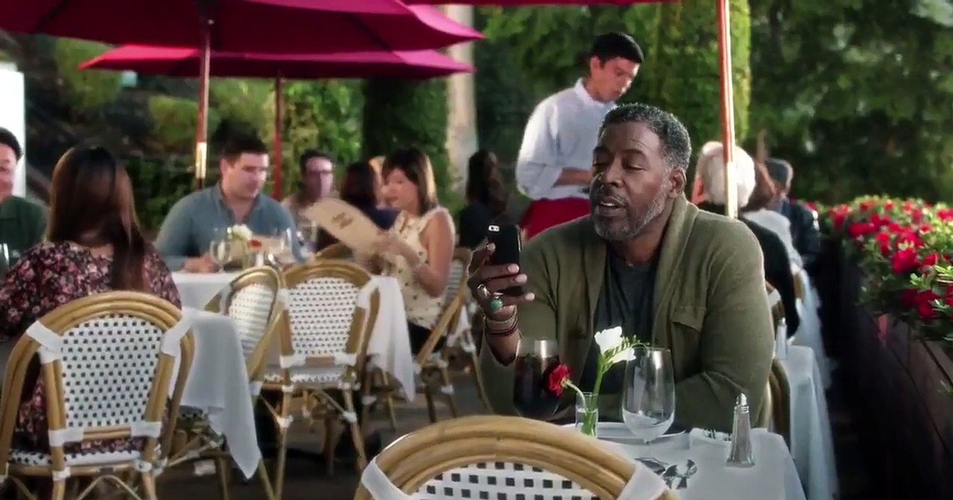 Grace and Frankie - Se1 - Ep09 - The Invitation HD Watch