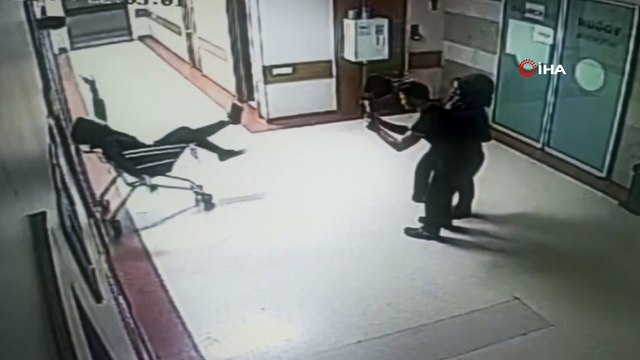 Sağlık çalışanları yoğun bakım ünitesi önünde tik tok videosu çekti: O anlar kamerada