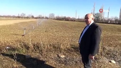 Karaman’da yağışsız geçen günler çiftçiyi yeraltı suyuna yönlendiriyor