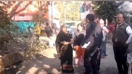 नर्मदापुरम :नगर पालिका अध्यक्ष नीतू महेंद्र यादव द्वारा वार्डो का भ्रमण किया गया