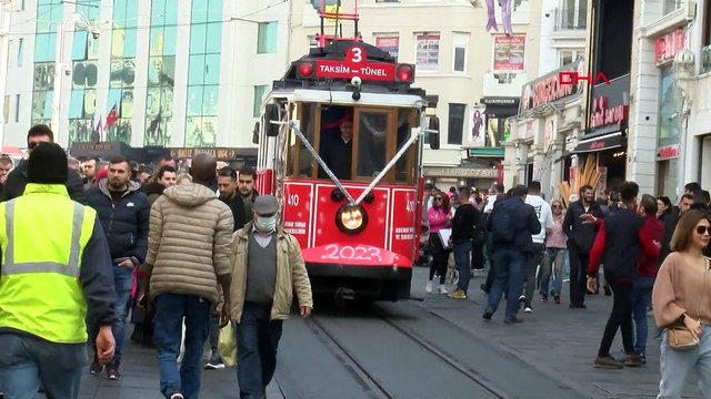 Taksim Gezi Parkı kapatıldı
