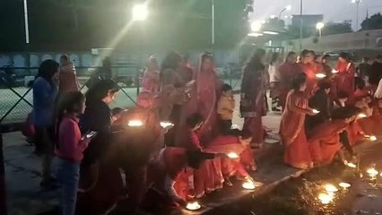 नारी शक्ति ने किया दीपदान