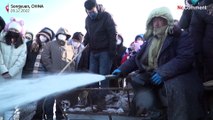 Eis-Fischen in China: Uralte Tradition - Unmengen Fisch
