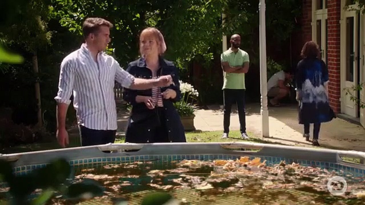 Five Bedrooms - Se1 - Ep01 - Five Owners HD Watch