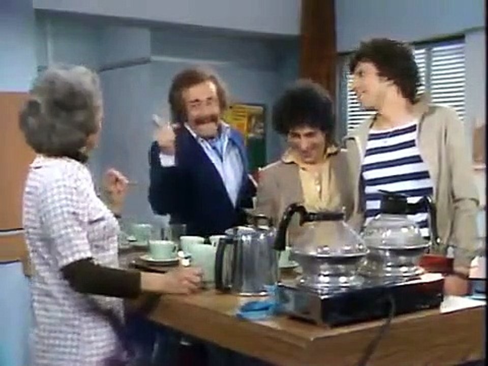 Mind Your Language - Se3 - Ep02 HD Watch